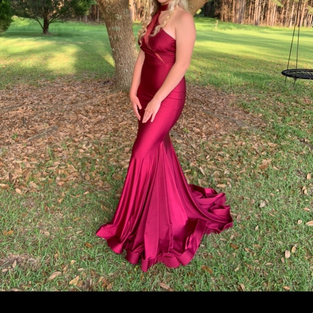 Red prom dress